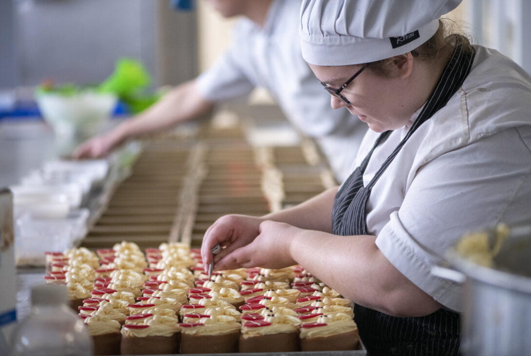 Professional chef decorates desserts during bakery and pastry culinary course in kl of a diploma patisserie programme