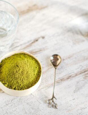 A bowl of Genmaicha Powder that offers health benefits